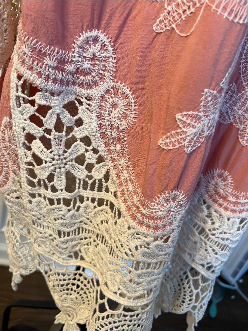 Rose Pink Embroidered boho Crochet-Trim Tunic Top - Picture 3 of 8